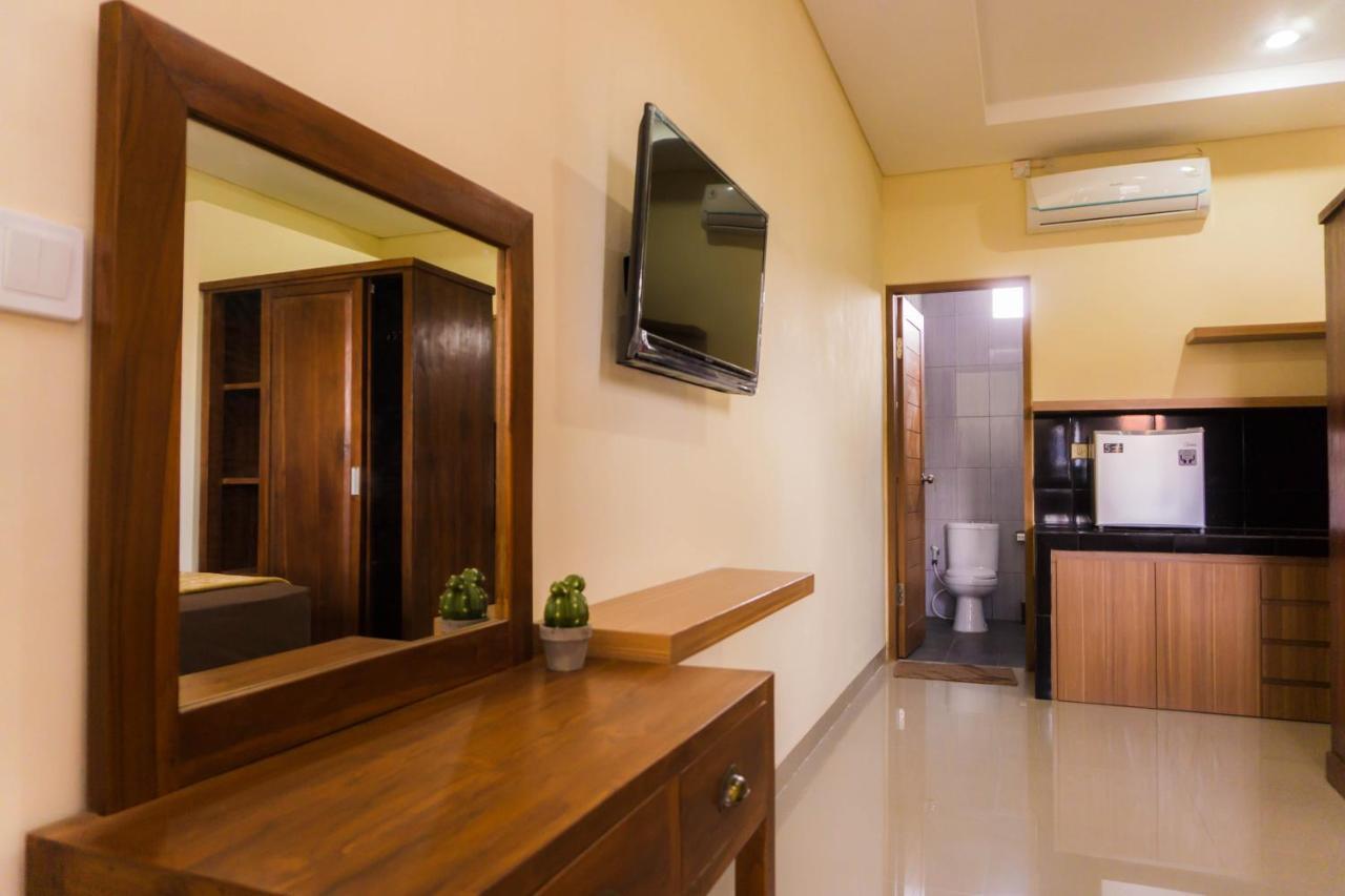 Hotel Cakra House Denpasar Exterior foto