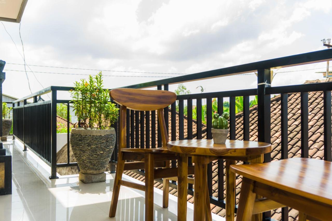 Hotel Cakra House Denpasar Exterior foto