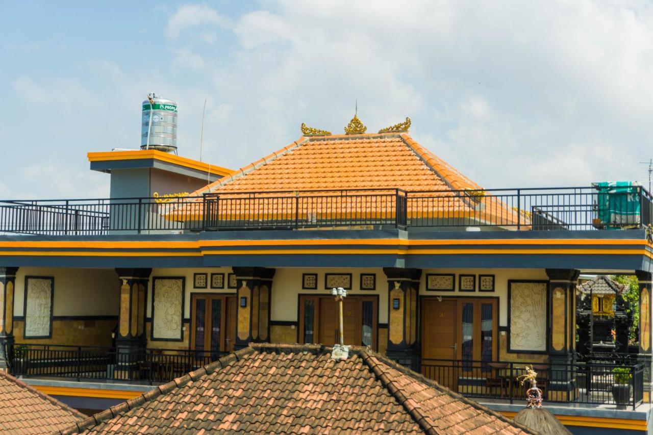 Hotel Cakra House Denpasar Exterior foto
